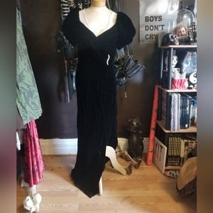 🖤Vintage 80s-90s Jordan Black Crushed Velvet Dress🖤